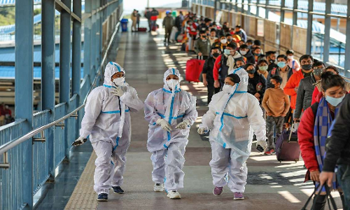 ഒമിക്രോൺ, കോവിഡ്​ കേസുകൾ കുതിച്ചുയരുന്നു; മൂ​ന്നാം​ത​രം​ഗ ഭീ​തി