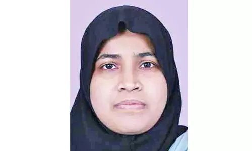 നാലാം തരം വരെ മാത്രം സ്കൂൾ പഠനം; നാടിന്​ അഭിമാനമായി സഫീനയുടെ ഡോക്ടറേറ്റ്