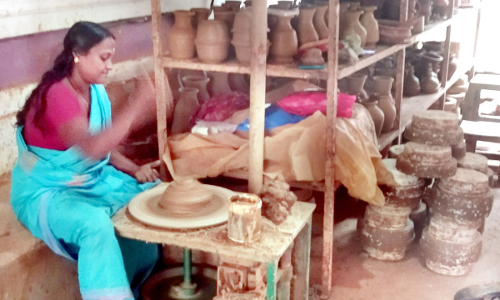 മണ്പാത്ര പെരുമ നഷ്ടമായ തൊഴുക്കല് മണ്പാത്ര പെരുമ നഷ്ടമായ തൊഴുക്കല്