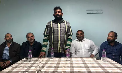 സൗദിയിൽ വാഹനാപകട കേസിൽ മോചനദ്രവ്യം കൊടുക്കാൻ കഴിയാത്തതിനാൽ യാത്രാവിലക്ക്: 10 വർഷത്തിന് ശേഷം ഉദയകുമാർ നാട്ടിലേക്ക് സൗദിയിൽ വാഹനാപകട കേസിൽ മോചനദ്രവ്യം കൊടുക്കാൻ കഴിയാത്തതിനാൽ യാത്രാവിലക്ക്: 10 വർഷത്തിന് ശേഷം ഉദയകുമാർ നാട്ടിലേക്ക്