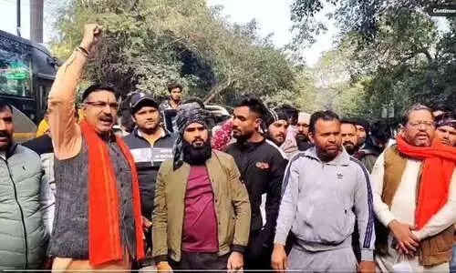 ഗോദ്​സേ നീണാൾ വാഴ​ട്ടെ എന്ന​ മുദ്രാവാക്യവുമായി ഗുരുഗ്രാമിലെ ഹിന്ദുത്വ തീവ്രവാദികൾ