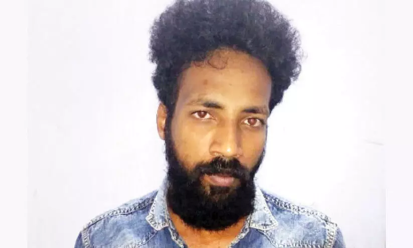 ഒരു കിലോയിലേറെ കഞ്ചാവുമായി യുവാവ്​ പിടിയിൽ