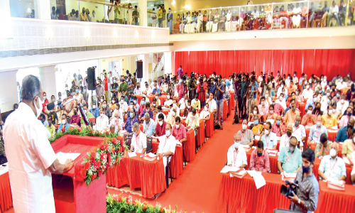 പാലക്കാട്ടെ സി.പി.എമ്മിൽ പ്രാദേശിക വിഭാഗീയതയെന്ന് വിമർശനം