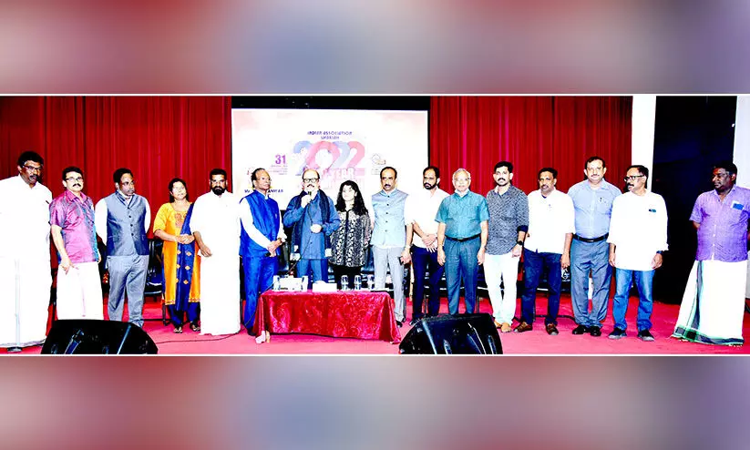 ഇന്ത്യൻ അസോ. ഷാർജയുടെ പ്രവര്ത്തനം പ്രശംസനീയം -താരിഖ് അൻവർ ഇന്ത്യൻ അസോ. ഷാർജയുടെ പ്രവര്ത്തനം പ്രശംസനീയം -താരിഖ് അൻവർ