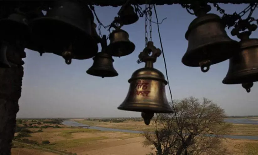 കാൽകഴുകിച്ചൂട്ട്, ബ്രാഹ്മണ സദ്യ തുടങ്ങിയ ക്ഷേത്ര അനാചാരങ്ങൾ കുടിയിറക്കാൻ സർക്കാർ കാൽകഴുകിച്ചൂട്ട്, ബ്രാഹ്മണ സദ്യ തുടങ്ങിയ ക്ഷേത്ര അനാചാരങ്ങൾ കുടിയിറക്കാൻ സർക്കാർ