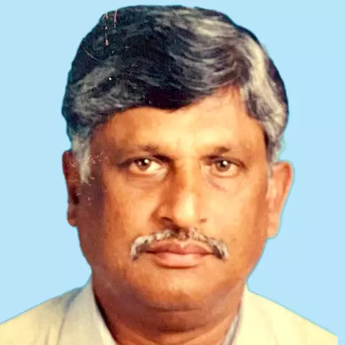 വേ​ലാ​യു​ധ​ൻ