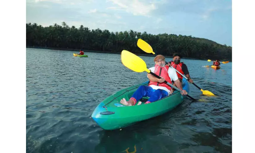 കയ്യൂരിൽ കയാക്കിങ് പാർക്ക് തുടങ്ങി കയ്യൂരിൽ കയാക്കിങ് പാർക്ക് തുടങ്ങി