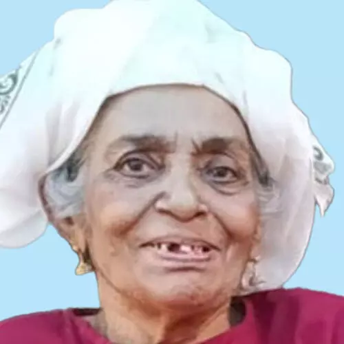 ആ​യി​ശു​മ്മ