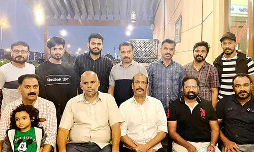 ബ​ഷീ​റി​ന് ത​ണ്ണീ​ർ​പ​ന്ത​ൽ യാ​ത്ര​യ​യ​പ്പ്