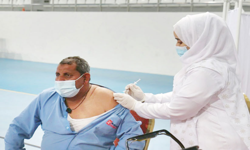 തെക്കൻ ബാത്തിനയിൽ വിദേശികൾക്കും ബൂസ്റ്റർ ഡോസ് തെക്കൻ ബാത്തിനയിൽ വിദേശികൾക്കും ബൂസ്റ്റർ ഡോസ്