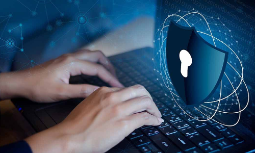 ഓ​ൺ​ലൈ​ൻ ട്രേ​ഡി​ങ് ത​ട്ടി​പ്പ്; മു​ഖ്യ​പ്ര​തി​ക​ൾ കാ​ണാ​മ​റ​യ​ത്തു​ത​ന്നെ, തൃ​ശൂ​രിൽ മാ​ത്രം 2000 കോ​ടി​യു​ടെ ത​ട്ടി​പ്പ്