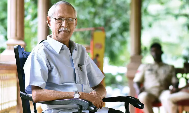 ഞാ​ൻ എ​ഴു​ത്തു തു​ട​രു​ക​ത​ന്നെ​യാ​ണ്; ജ്ഞാ​ന​പീ​ഠ ജേതാവ്​ ദാ​മോ​ദ​ർ മൗ​ജോ മാധ്യമത്തോട്​ സംസാരിക്കുന്നു