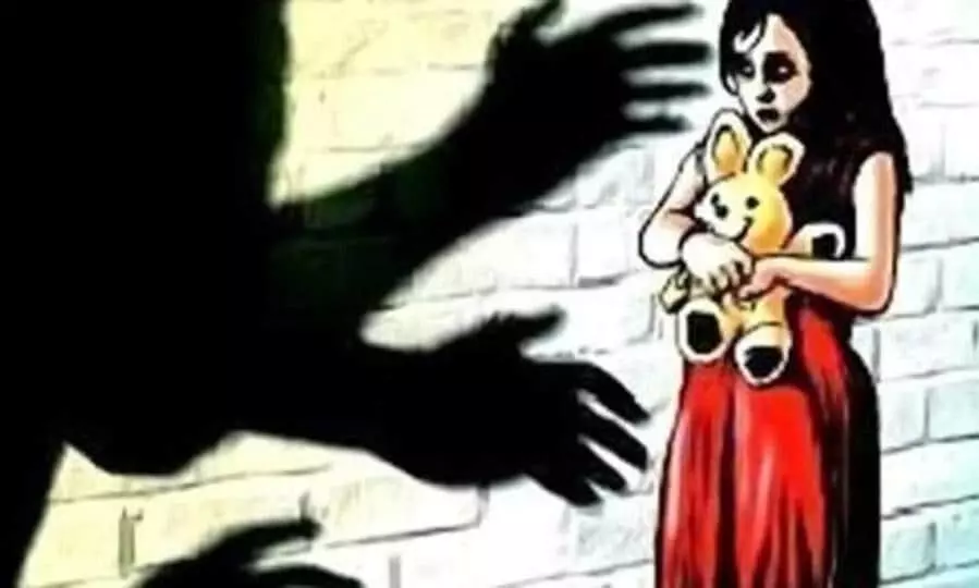 അസ്സമിൽ വളർത്തുമകളെ പീഡിപ്പിച്ച പത്മ പുരസ്കാര ജേതാവിനെതിരെ കേസ് അസ്സമിൽ വളർത്തുമകളെ പീഡിപ്പിച്ച പത്മ പുരസ്കാര ജേതാവിനെതിരെ കേസ്