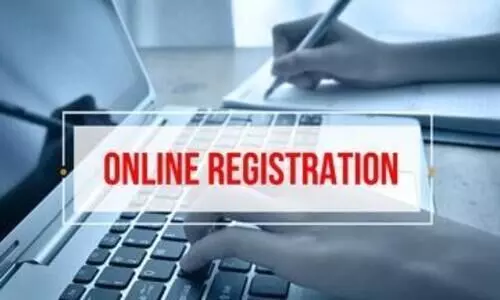 സെർവർ തകരാറിൽ, ഫീസ്​ അടക്കാൻ കഴിയുന്നില്ല; രജിസ്ട്രേഷൻ നിലച്ചു