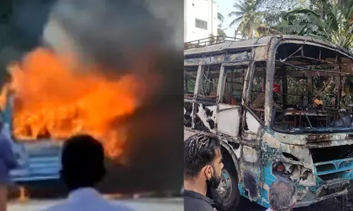 കണ്ണൂരിൽ ഓടിക്കൊണ്ടിരുന്ന ബസ്​​ കത്തിയമർന്നു; 50 യാത്രക്കാർ അദ്ഭു​തകരമായി രക്ഷപ്പെട്ടു