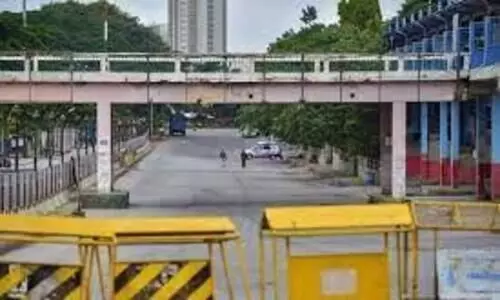 കോവിഡ് വ്യാപനം; നിയന്ത്രണങ്ങൾ കടുപ്പിച്ച് കർണാടക; വെള്ളിയാഴ്ച മുതൽ വാരാന്ത്യ കർഫ്യൂ