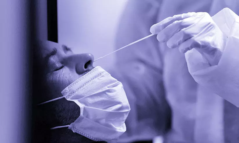 പി.സി.ആർ ഫലം കിട്ടാൻ വൈകുന്നു; യാത്രക്കാർ ശ്രദ്ധിക്കണം പി.സി.ആർ ഫലം കിട്ടാൻ വൈകുന്നു; യാത്രക്കാർ ശ്രദ്ധിക്കണം