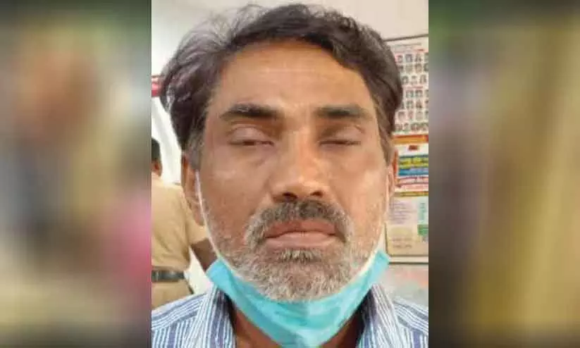 കൂലി ചോദിച്ചതിനെതുടർന്ന് വാക്കുതർക്കം; സുഹൃത്തിനെ കമ്പിപ്പാരകൊണ്ട് അടിച്ച് പരിക്കേൽപിച്ചയാൾ അറസ്റ്റിൽ കൂലി ചോദിച്ചതിനെതുടർന്ന് വാക്കുതർക്കം; സുഹൃത്തിനെ കമ്പിപ്പാരകൊണ്ട് അടിച്ച് പരിക്കേൽപിച്ചയാൾ അറസ്റ്റിൽ