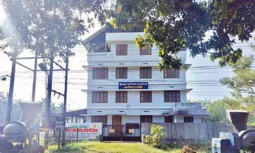 അ​ട​ച്ചി​ട്ട ഷീ ​ലോ​ഡ്ജ് സാ​മൂ​ഹി​ക​വി​രു​ദ്ധരുടെ കേ​ന്ദ്ര​ം