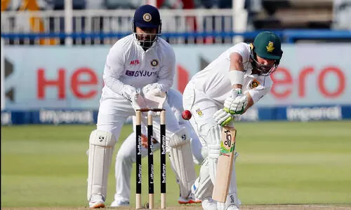 വാൺഡറേഴ്സ് ടെസ്റ്റ്; ദക്ഷിണാഫ്രിക്ക രണ്ട് വിക്കറ്റിന് 118 എന്ന നിലയിൽ, ജയിക്കാൻ 122 റൺസ് കൂടി വാൺഡറേഴ്സ് ടെസ്റ്റ്; ദക്ഷിണാഫ്രിക്ക രണ്ട് വിക്കറ്റിന് 118 എന്ന നിലയിൽ, ജയിക്കാൻ 122 റൺസ് കൂടി