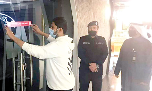 ക​ട​ക​ളി​ൽ ആ​രോ​ഗ്യ മാ​ർ​ഗ​നി​ർ​ദേ​ശം പാ​ലി​ക്ക​ണം -മു​നി​സി​പ്പാ​ലി​റ്റി