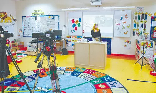 ഓൺലൈൻ പഠനം തുടരും