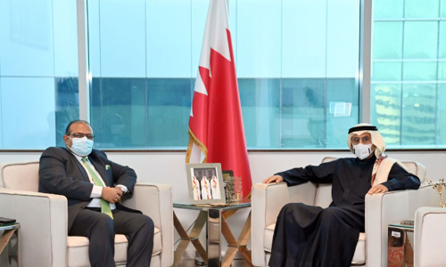 ഇ​ന്ത്യ​ൻ അം​ബാ​സ​ഡ​ർ വാ​ണി​ജ്യ​മ​ന്ത്രി​യു​മാ​യി കൂ​ടി​ക്കാ​ഴ്ച ന​ട​ത്തി