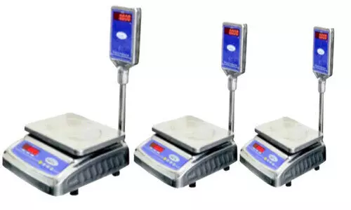 അളവുതൂക്കത്തില്‍ തട്ടിപ്പ് വ്യാപകം: കണ്ണടച്ച് അധികൃതര്‍