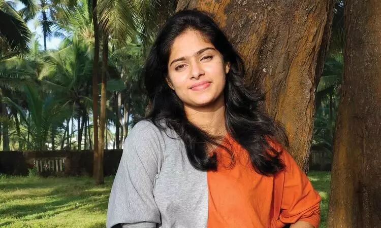 അനർഘ നിമിഷം; തിങ്കളാഴ്ച നിശ്ചയത്തിലെ‌ നായിക വിശേഷങ്ങൾ പങ്കുവെക്കുന്നു