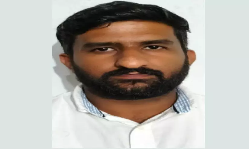 കരിപ്പൂര് സ്വര്ണക്കടത്ത്: പിടിയിലായ താമരശ്ശേരി സ്വദേശി മുഖ്യകണ്ണിയെന്ന് സൂചന കരിപ്പൂര് സ്വര്ണക്കടത്ത്: പിടിയിലായ താമരശ്ശേരി സ്വദേശി മുഖ്യകണ്ണിയെന്ന് സൂചന