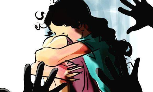 ലൈം​ഗി​കാ​തി​ക്ര​മം: പോ​ക്സോ പ്ര​കാ​രം അ​റ​സ്റ്റി​ൽ