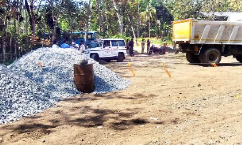 കെ.എസ്.ആര്‍.ടി.സിയു​ടെ ഭൂമി കൈയേറാന്‍ ശ്രമം; സ്വകാര്യ വ്യക്തിക്കെതിരെ പരാതി നല്‍കി