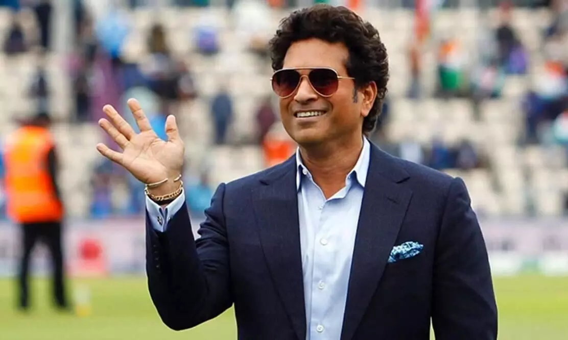 ഗ്രാമീണർക്കൊപ്പം പിറന്നാൾ ആഘോഷിച്ച് സചിൻ; ചിത്രങ്ങൾ വൈറൽ ഗ്രാമീണർക്കൊപ്പം പിറന്നാൾ ആഘോഷിച്ച് സചിൻ; ചിത്രങ്ങൾ വൈറൽ