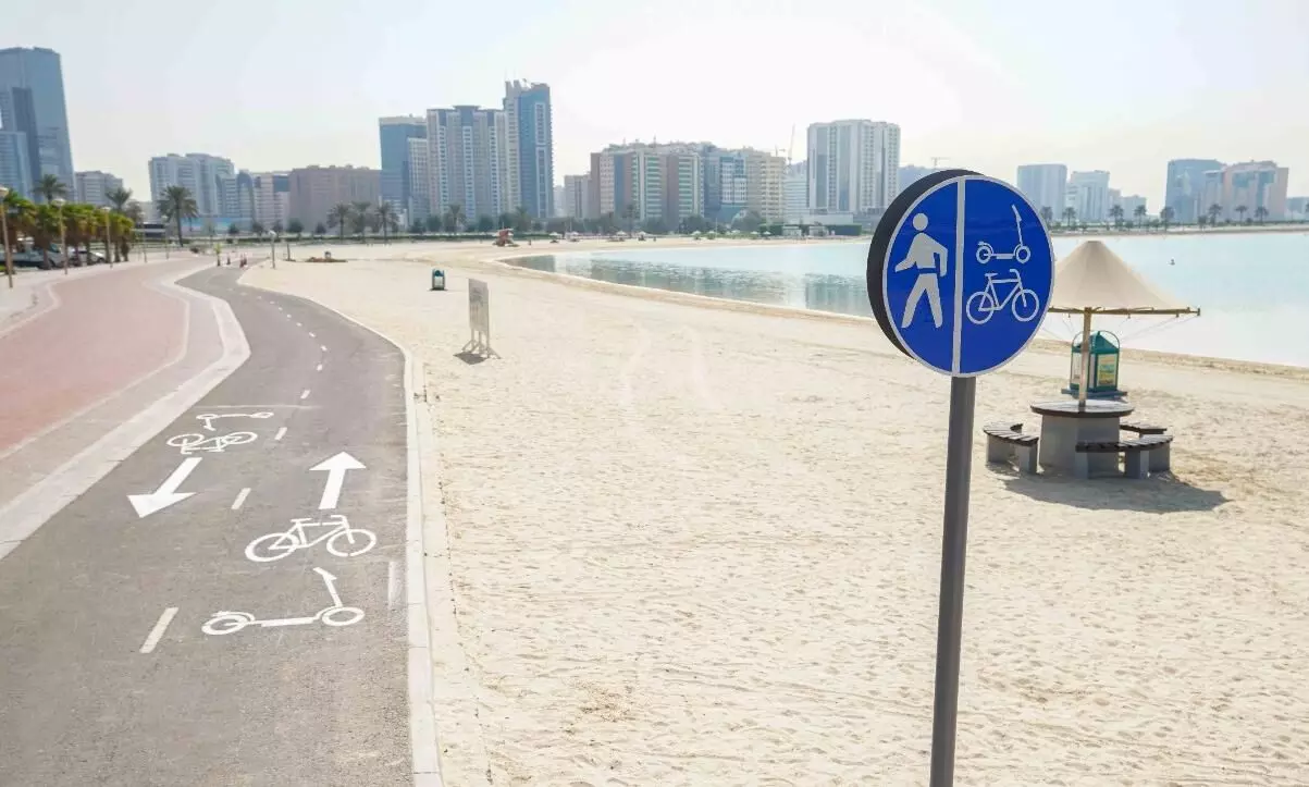 ഇ-സ്കൂട്ടർ ഉപയോഗം 16 വയസിന് മുകളിലുള്ളവർക്ക് മാത്രം; ദുബൈയിൽ നിയമം ഉടൻ ഇ-സ്കൂട്ടർ ഉപയോഗം 16 വയസിന് മുകളിലുള്ളവർക്ക് മാത്രം; ദുബൈയിൽ നിയമം ഉടൻ