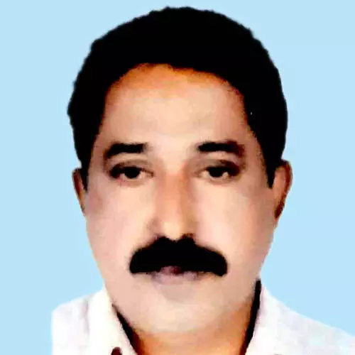 ബൈ​ക്ക​പ​ക​ട​ത്തി​ൽ പ​രി​ക്കേ​റ്റ ഗൃ​ഹ​നാ​ഥ​ൻ മ​രി​ച്ചു