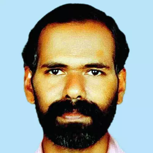 തൂ​ങ്ങി മ​രി​ച്ച നി​ല​യി​ൽ