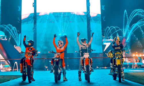 ​ശൈഖ് സായിദ് ഫെസ്റ്റില്‍ തീപാറും ബൈക്ക് സ്റ്റണ്ട്