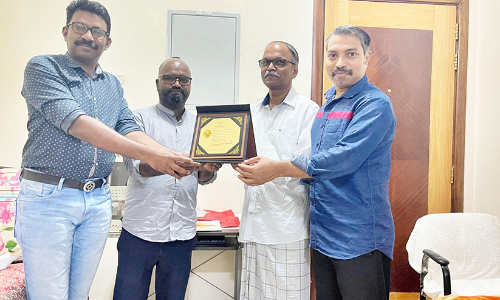 യാ​ത്ര​യ​യ​പ്പ് നൽകി