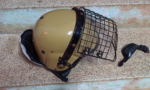 ഡിപ്പാർട്​മെന്‍റ്​ ഹെൽമറ്റ്​ ലൊടുക്കയെന്ന്​; പൊലീസുകാര​ന്‍റെ ഫേസ്ബുക്ക്​ പോസ്റ്റ്​ ചർച്ചയാകുന്നു