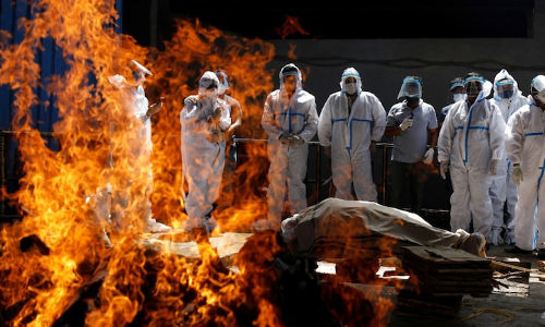 4.8 ലക്ഷമല്ല, ഇന്ത്യയിൽ 32 ലക്ഷത്തിലധികം ആളുകൾ കോവിഡ്​ ബാധിച്ച്​ മരിച്ചെന്ന്​ പഠനം