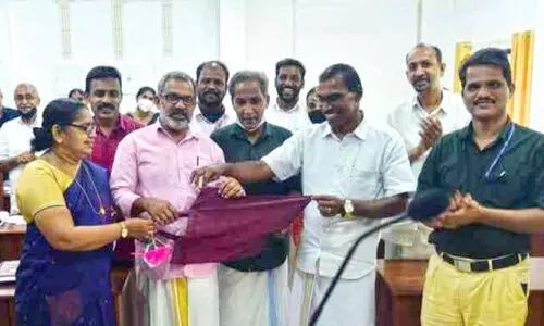 സാരിയിൽ നിന്ന് സഞ്ചിയിലേക്ക് ചെങ്ങളായി പഞ്ചായത്ത്