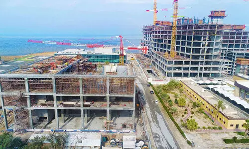 ആശുപത്രി കിടക്കകൾ വർധിപ്പിക്കുന്നു