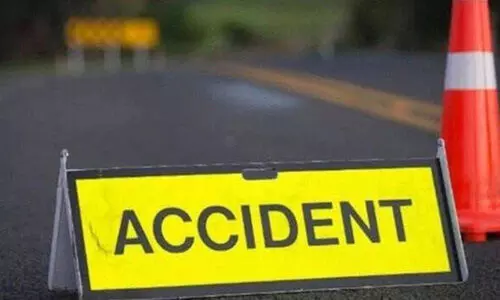 വാഹനാപകടം: ഇടിച്ച കാറി​നെക്കുറിച്ച്​ സൂചന, മ​ധ്യ​വ​യ​സ്ക​ൻ  മ​രി​ച്ചി​രു​ന്നു