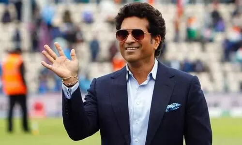 ഗ്രാമീണർക്കൊപ്പം പിറന്നാൾ ആഘോഷിച്ച് സചിൻ; ചിത്രങ്ങൾ വൈറൽ