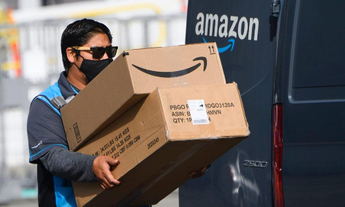 കോ​വി​ഡ് നി​രീ​ക്ഷ​ണം ചു​രു​ക്കി; ആ​മ​സോ​ണി​ൽ ജീവന​ക്കാ​ർ​ക്ക് ശ​മ്പ​ള​ത്തോ​ടു കൂ​ടി ലീ​വ്