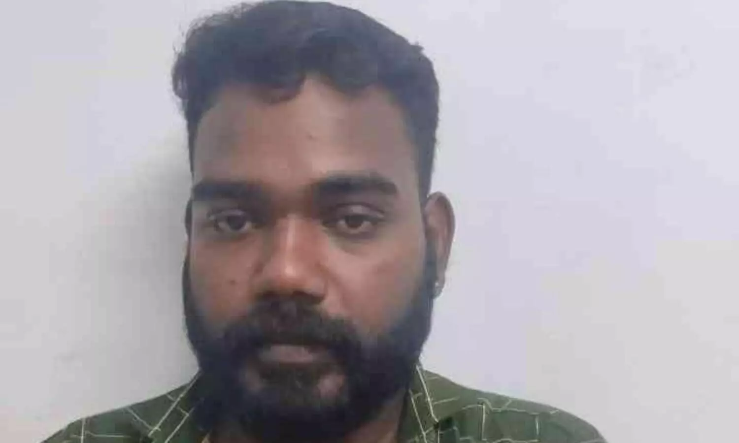 വാള്‍ വീശി ഭീകരാന്തരീക്ഷം സൃഷ്ടിച്ചയാള്‍ പിടിയില്‍