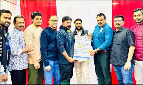 തൃ​ശ്ശൂ​ർ നാ​ട്ടു​കൂ​ട്ടം പു​തു​വ​ർ​ഷ ക​ല​ണ്ട​ർ പ്ര​കാ​ശ​നം