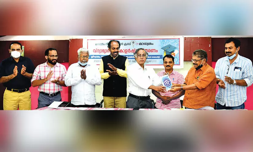 കെ.എം. റഷീദിന്‍റെ കവിത സമാഹാരം പ്രകാശനം ചെയ്തു