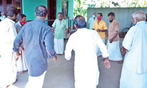 പ്രായാധിക്യം മറന്ന് പഴയകാല ഓണക്കളിക്കാര്‍ ഒത്തുകൂടുന്നു
