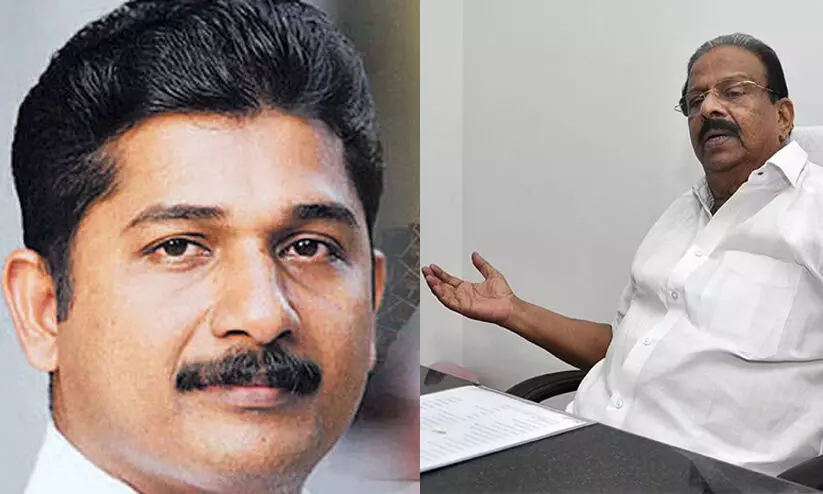 ചോരക്കൊതിയൻ മാത്രമല്ല, പെരും നുണയനും.. കെ. സുധാകരനെതിരെ എം. സ്വരാജ് ചോരക്കൊതിയൻ മാത്രമല്ല, പെരും നുണയനും.. കെ. സുധാകരനെതിരെ എം. സ്വരാജ്